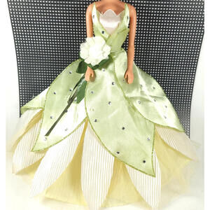 Disney Princess Tiana  Princess & The Frog green dress